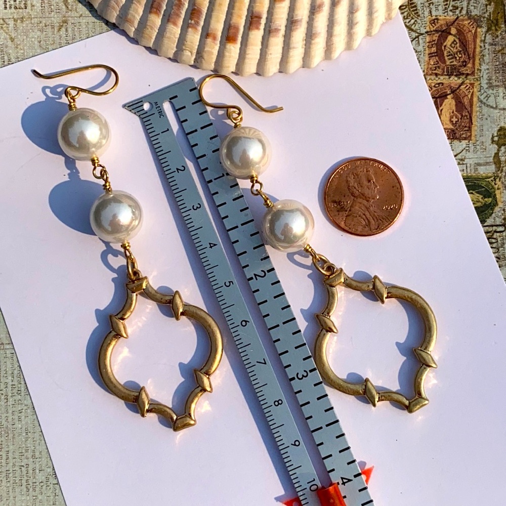 NEW LONG chunky pearl gold quatrefoil statement - Picture 6 of 8